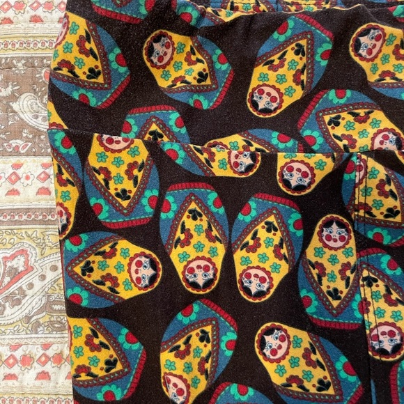 LuLaRoe Russian Nesting Dolls Leggings - Picture 5 of 7